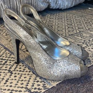 Silver Lulu Townsend Open-Toed Heel Size 7 1/2